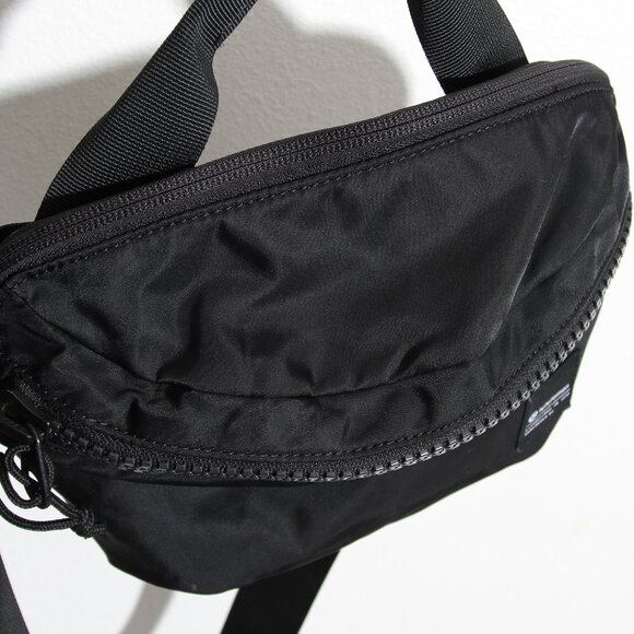 Lululemon All Day Essentials Belt Bag 2.5L Fanny Pack Unisex Black Nylon - Picture 8 of 16